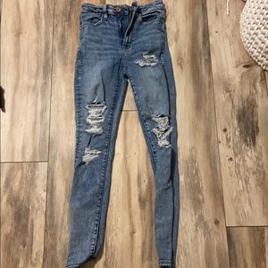 women’s american eagle light washed jeans, size 2